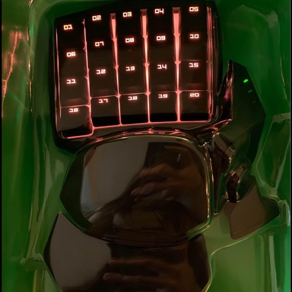 Razer Orbweaver Chroma Gaming Keypad - Picture 3 of 6